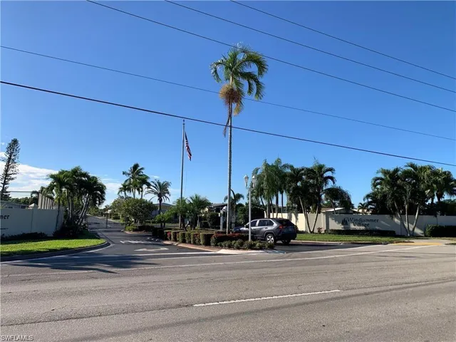 7 Oceans Blvd 7, Naples, Florida 34104