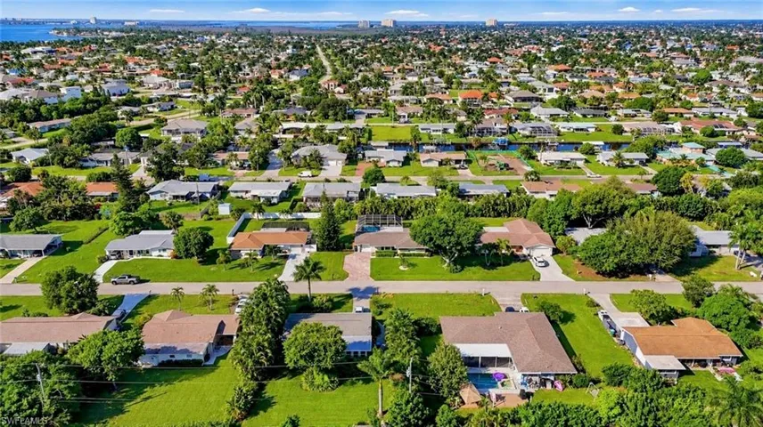 5224 Pocatella Ct, Cape Coral, Florida 33904
