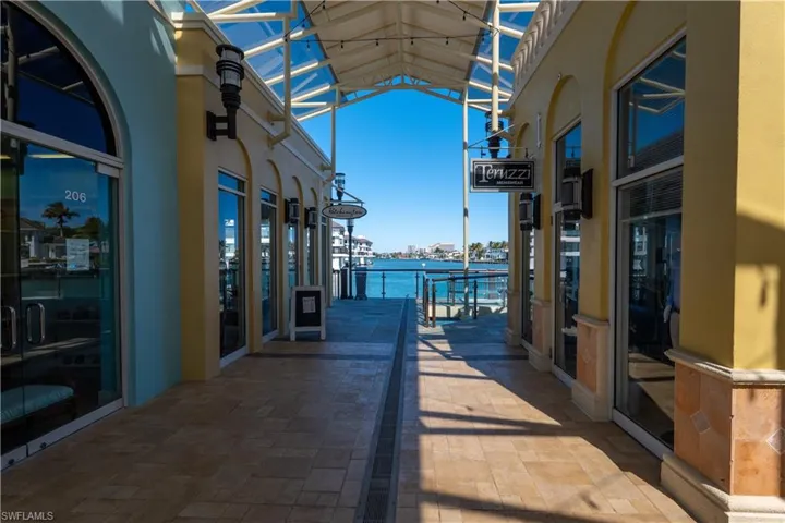 The Village Shops on Venetian Bay