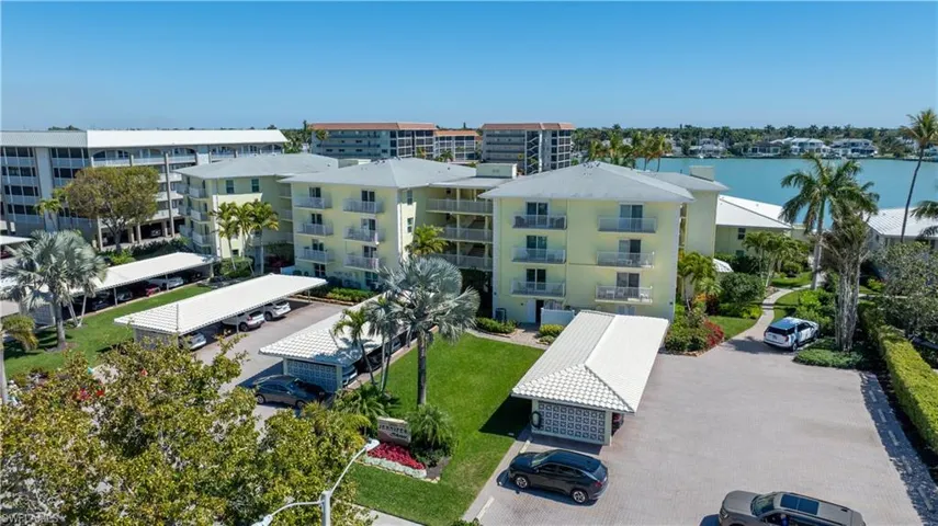 aerial view of Jennifer Shores