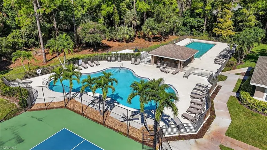 912 Briarwood Blvd, Naples, Florida 34104