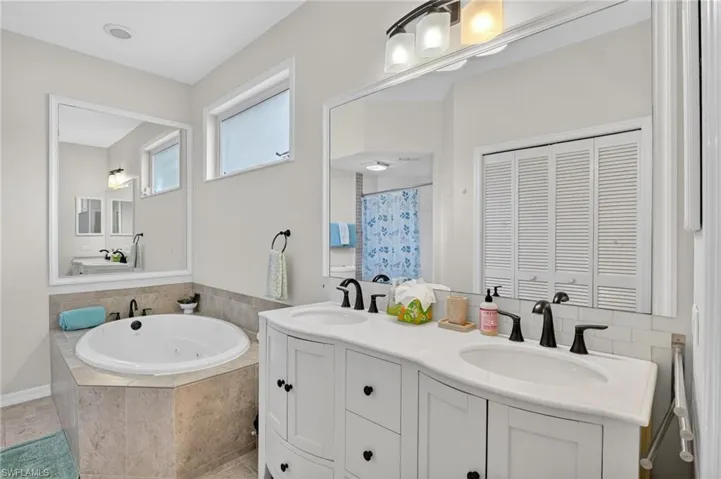 912 Briarwood Blvd, Naples, Florida 34104