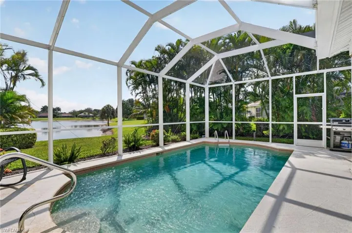 912 Briarwood Blvd, Naples, Florida 34104