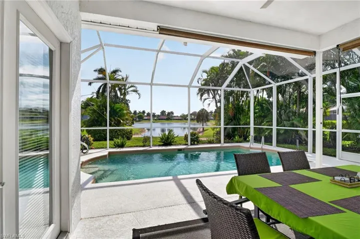 912 Briarwood Blvd, Naples, Florida 34104