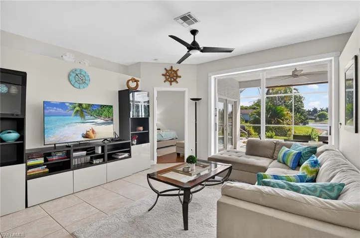 912 Briarwood Blvd, Naples, Florida 34104