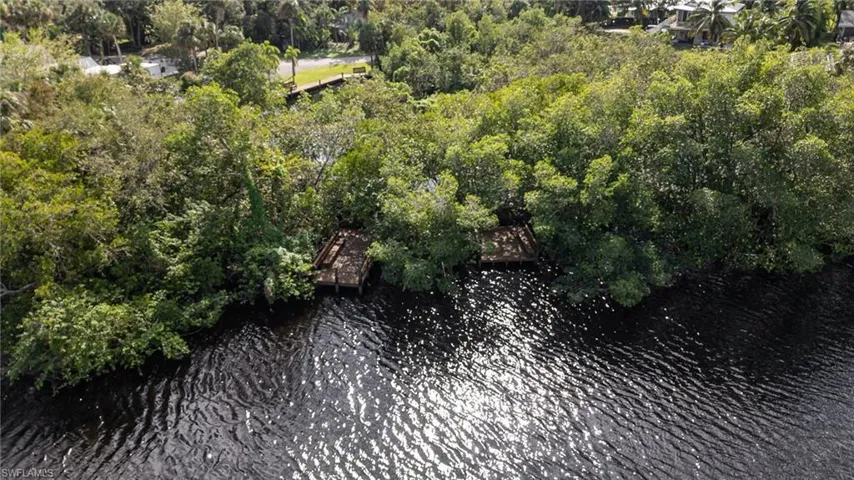 Bird's eye view  of community dock area