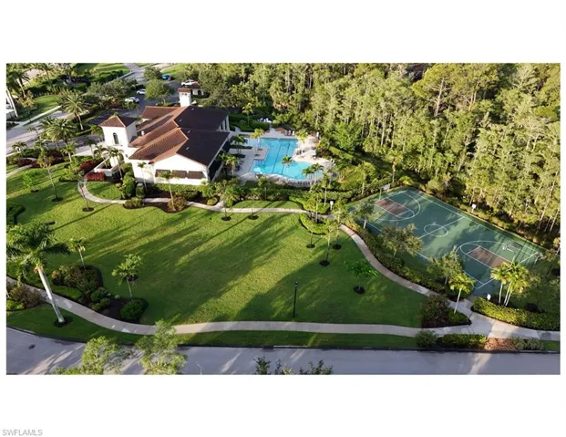 Clubhouse, Pool, Basketball