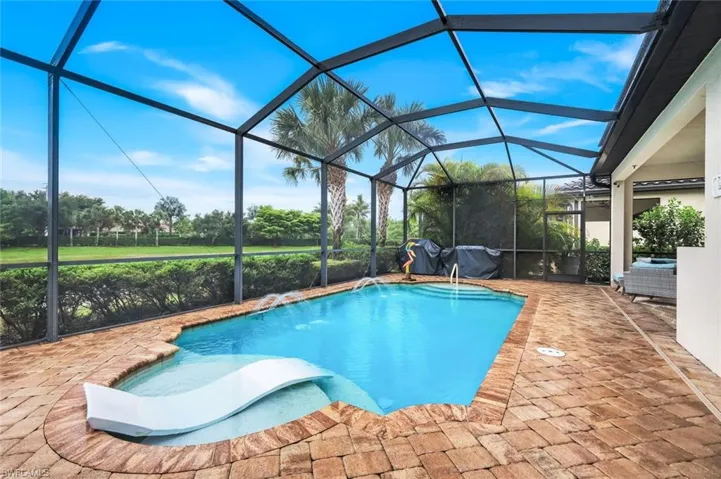4118 Raffia Dr, Naples, Florida 34119