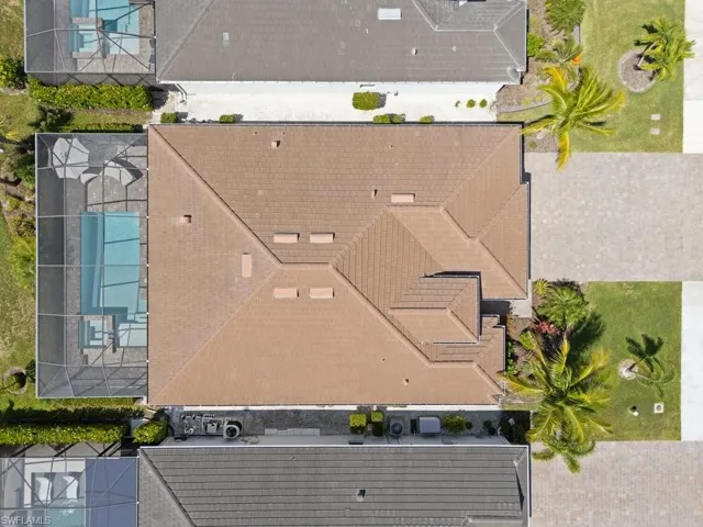 Aerial view of property and surrounding area