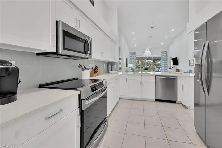 1970 Willow Bend Cir # 202, Naples Fl 34109