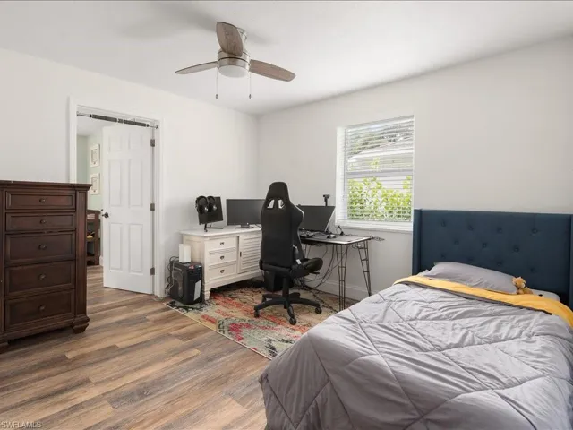 1140  9th N AVE, Naples, FL 34102