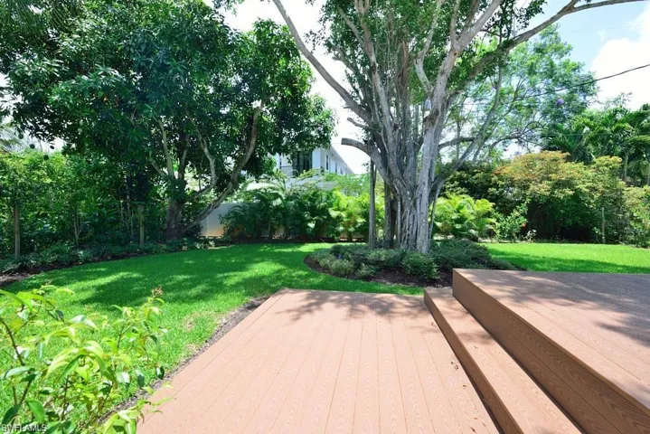 1140  9th N AVE, Naples, FL 34102