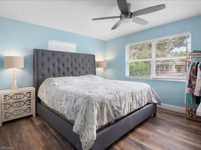 1140  9th N AVE, Naples, FL 34102