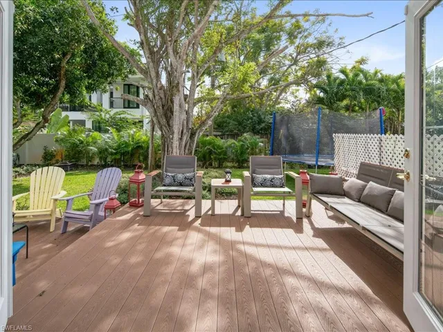 1140  9th N AVE, Naples, FL 34102