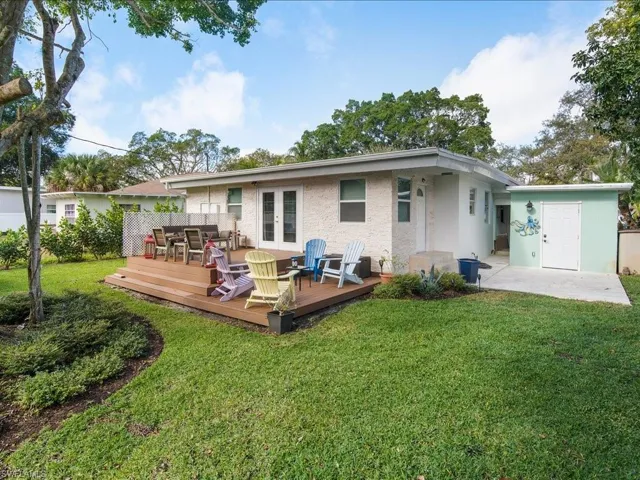 1140  9th N AVE, Naples, FL 34102