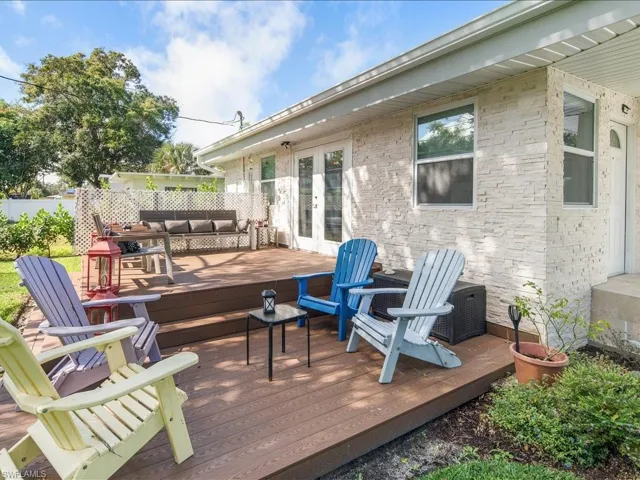 1140  9th N AVE, Naples, FL 34102