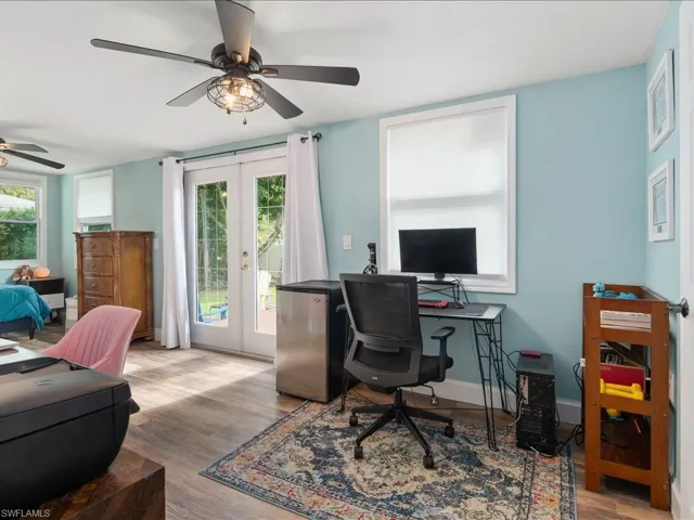 1140  9th N AVE, Naples, FL 34102