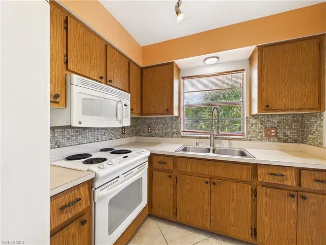 3067 Buena Vista Ln, Naples, Florida 34105