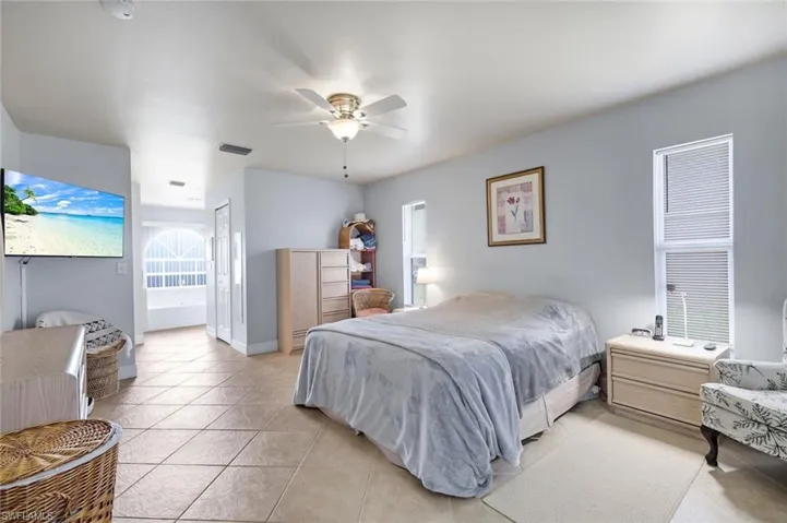 405 NW 18th  AVE, Cape Coral, FL 33993