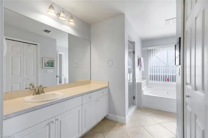 405 NW 18th  AVE, Cape Coral, FL 33993