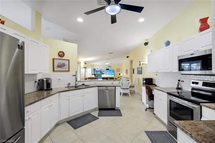 405 NW 18th  AVE, Cape Coral, FL 33993