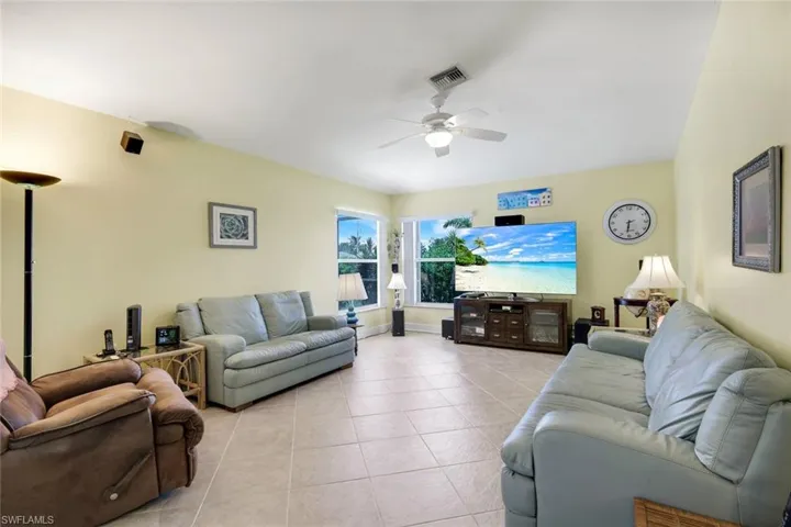 405 NW 18th  AVE, Cape Coral, FL 33993