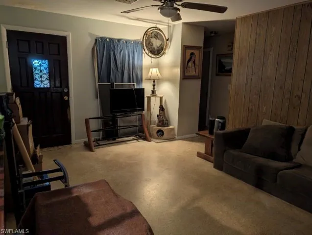 376  Kingston E DR, Fort Myers, FL 33905