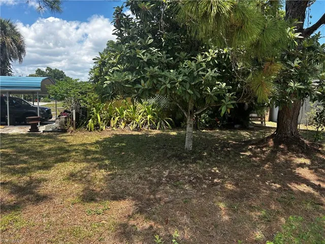 376  Kingston E DR, Fort Myers, FL 33905