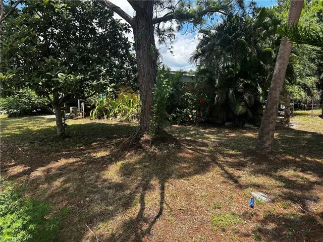 376  Kingston E DR, Fort Myers, FL 33905