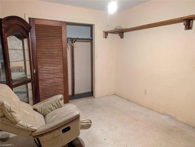 376  Kingston E DR, Fort Myers, FL 33905