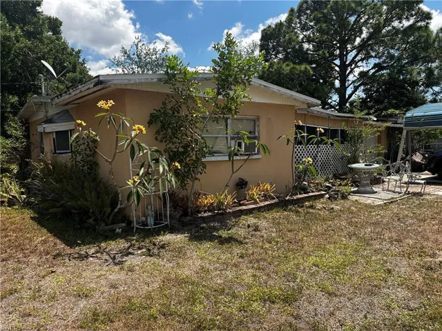 376  Kingston E DR, Fort Myers, FL 33905