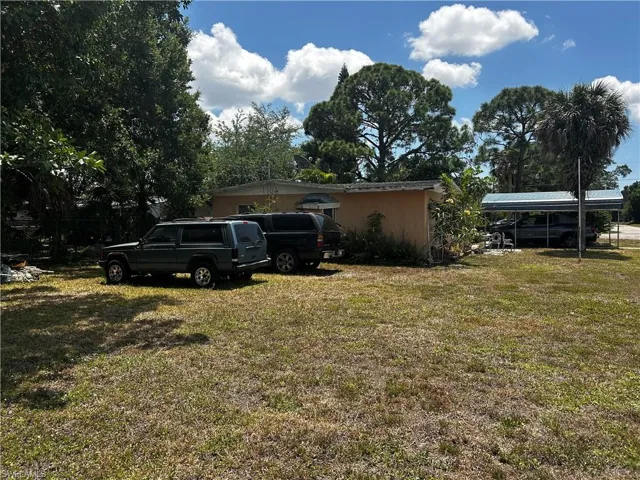 376  Kingston E DR, Fort Myers, FL 33905