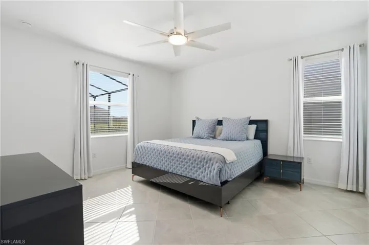 2662  Scarlet  WAY, Naples, FL 34120