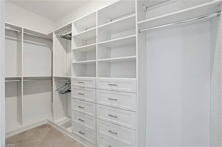 2662  Scarlet  WAY, Naples, FL 34120