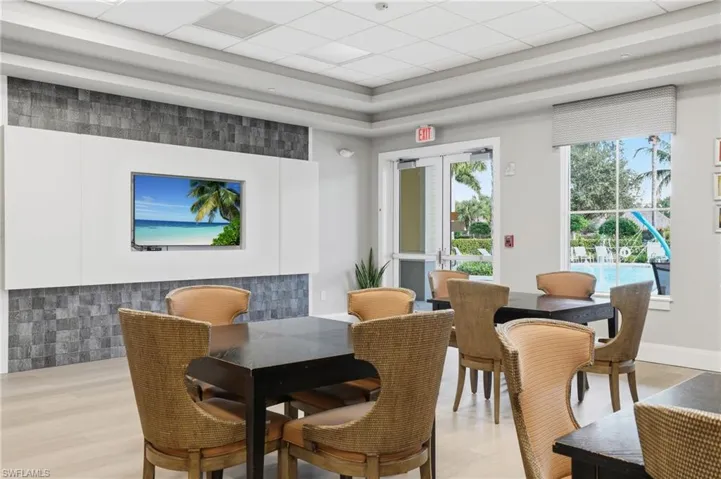 2662  Scarlet  WAY, Naples, FL 34120