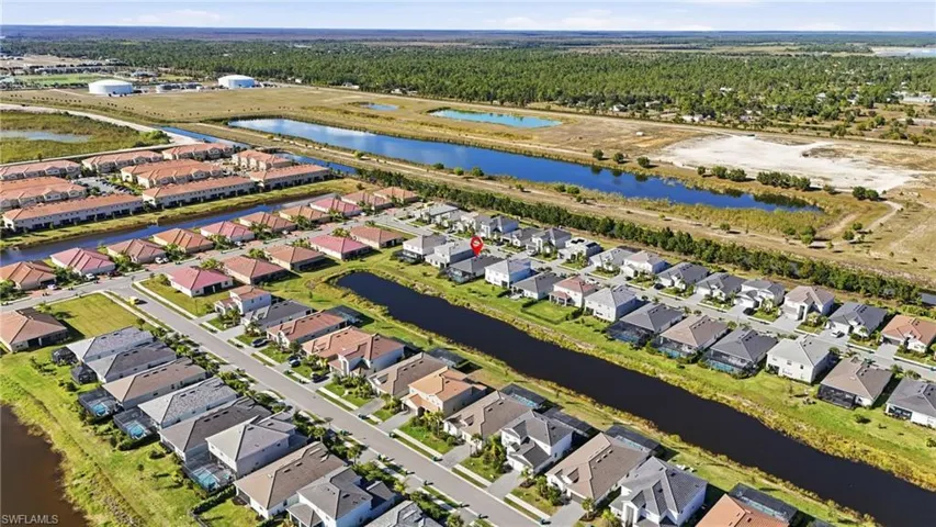 2662  Scarlet  WAY, Naples, FL 34120