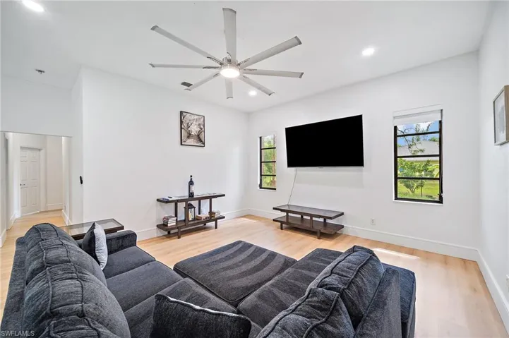 25295  Busy Bee  DR, Bonita Springs, FL 34135