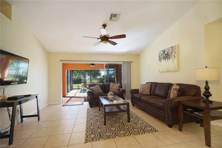 1916 Nw 13th Pl, Cape Coral, Florida 33993