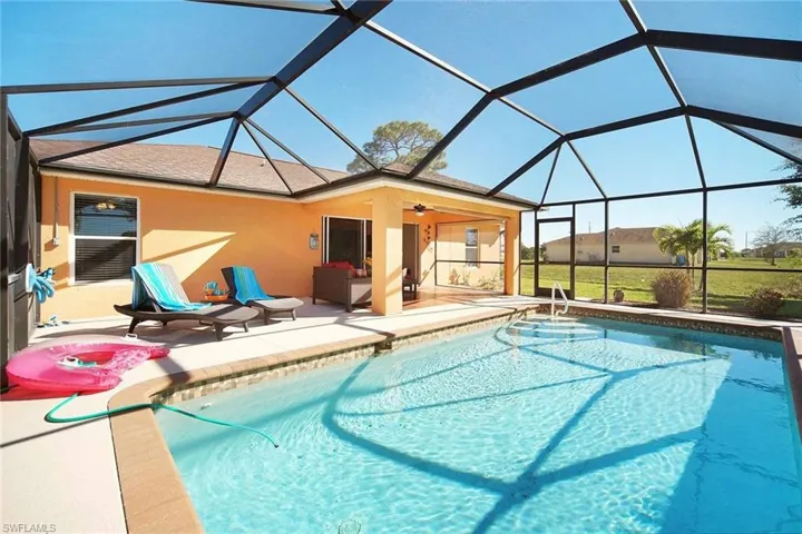 1916 Nw 13th Pl, Cape Coral, Florida 33993