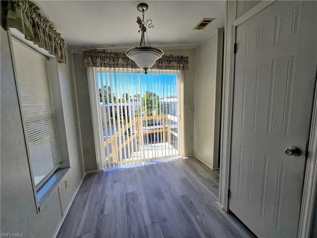 Breakfast Nook