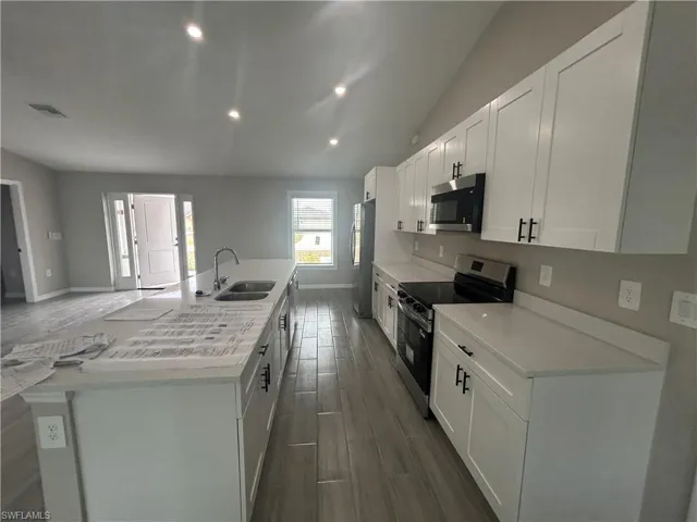 3804 Ne 9th Pl, Cape Coral, Florida 33909