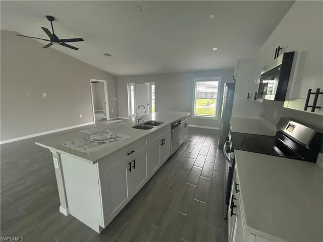3804 Ne 9th Pl, Cape Coral, Florida 33909