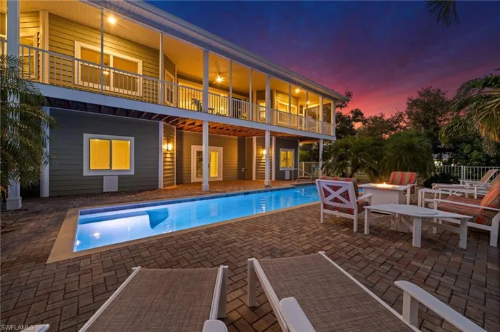 Spacious Lanai