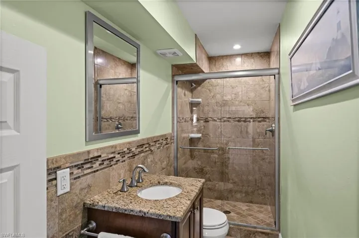 Lower Level Bath