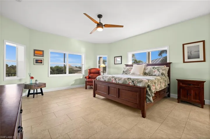 Primary Suite - Upper Level