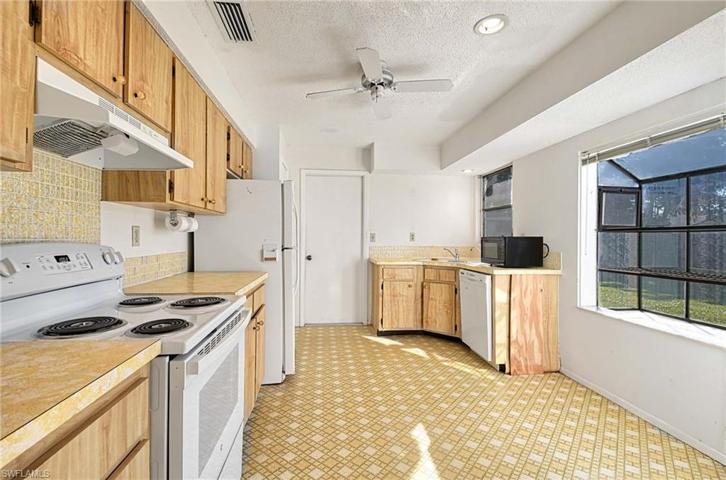 826 103rd AVE N, NAPLES FL 34108