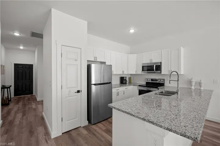 4805-4807  28th SW ST, Lehigh Acres, FL 33973