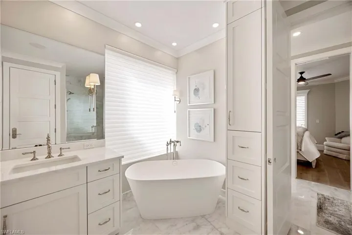 7980  Grand Bay  DR, Naples, FL 34108