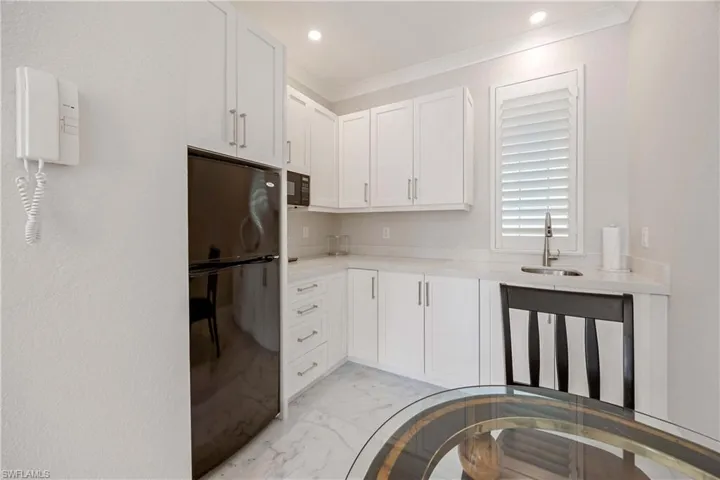 7980  Grand Bay  DR, Naples, FL 34108