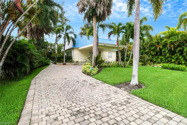 Large crescent driveway